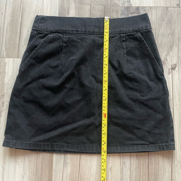 Topshop Black Denim Mini Skirt - Size 6 - Picture 9 of 13